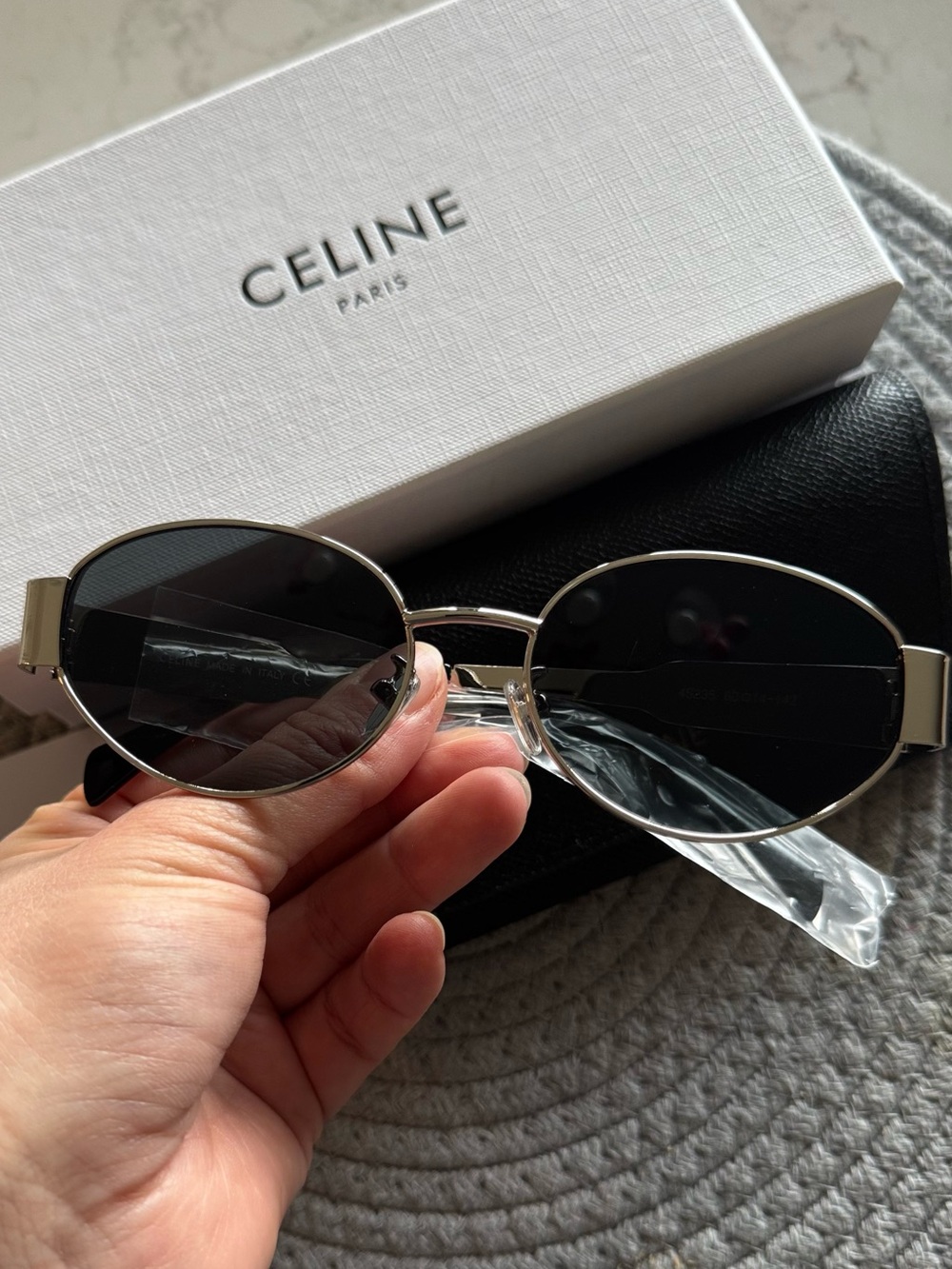 CELINE Triomphe Metal oval